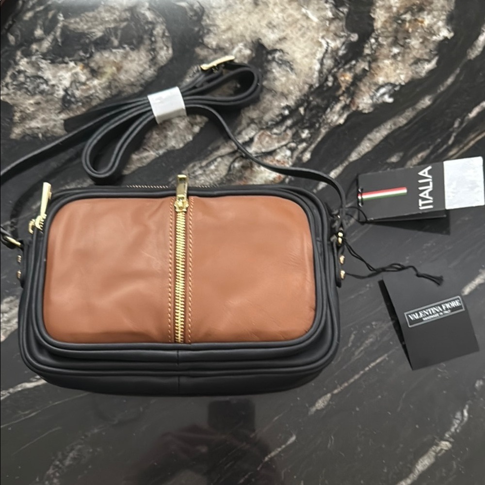 VALENTINA FIORE Black and Tan Leather Crossbody Bag NWT